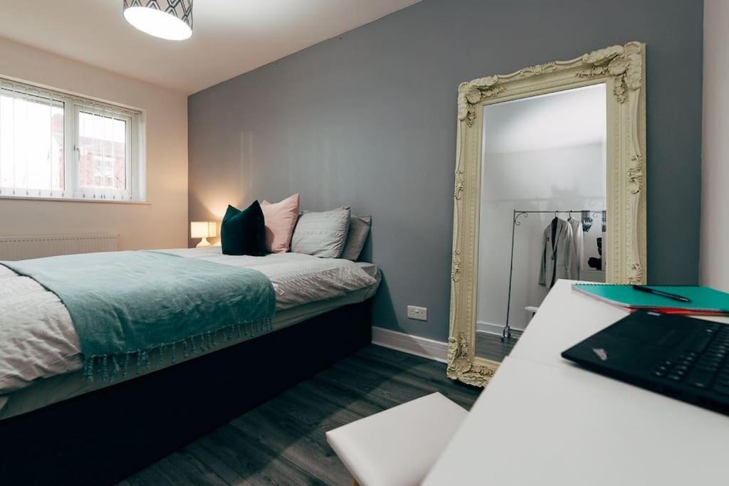 Park & Relax In 1Bd Central Liverpool Home 外观 照片