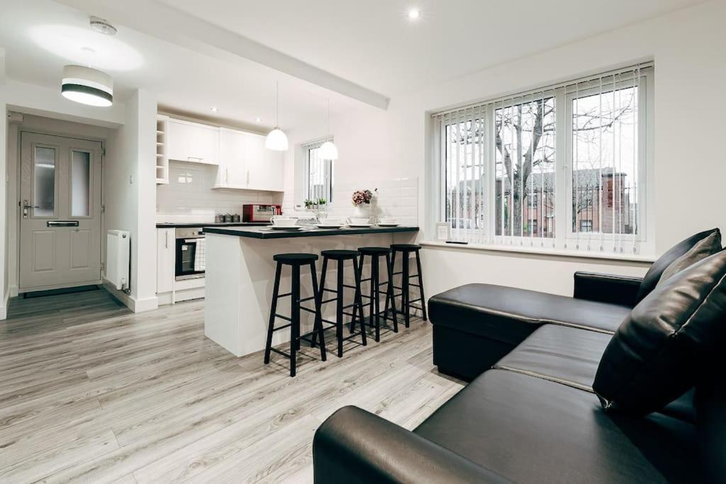 Park & Relax In 1Bd Central Liverpool Home 外观 照片